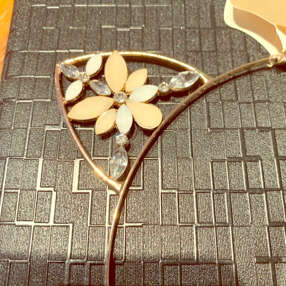 Rose gold headband - Picture 1 of 3